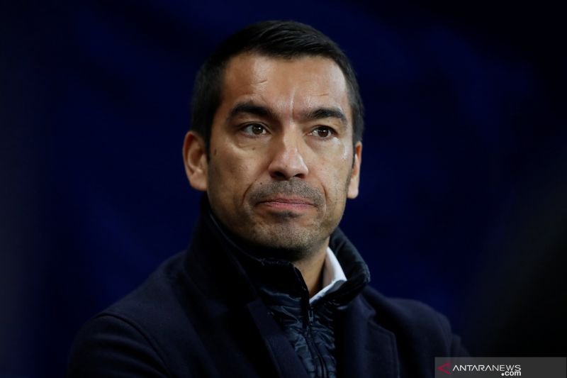 Giovanni Van Bronckhorst, Pelatih Baru Rangers FC Yang Punya Darah ...